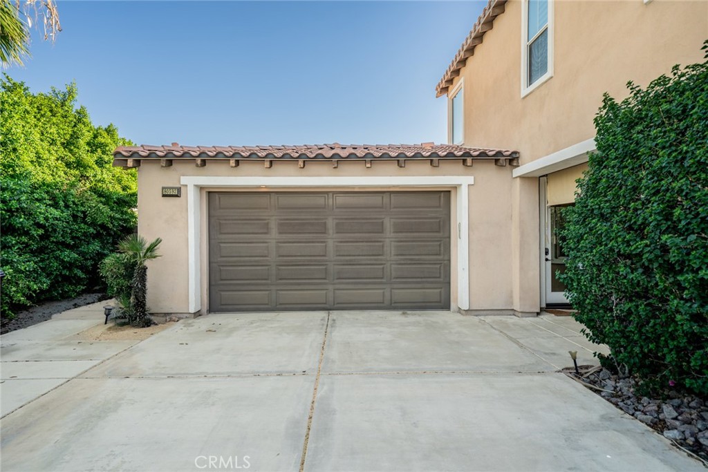 80592 Apricot Lane