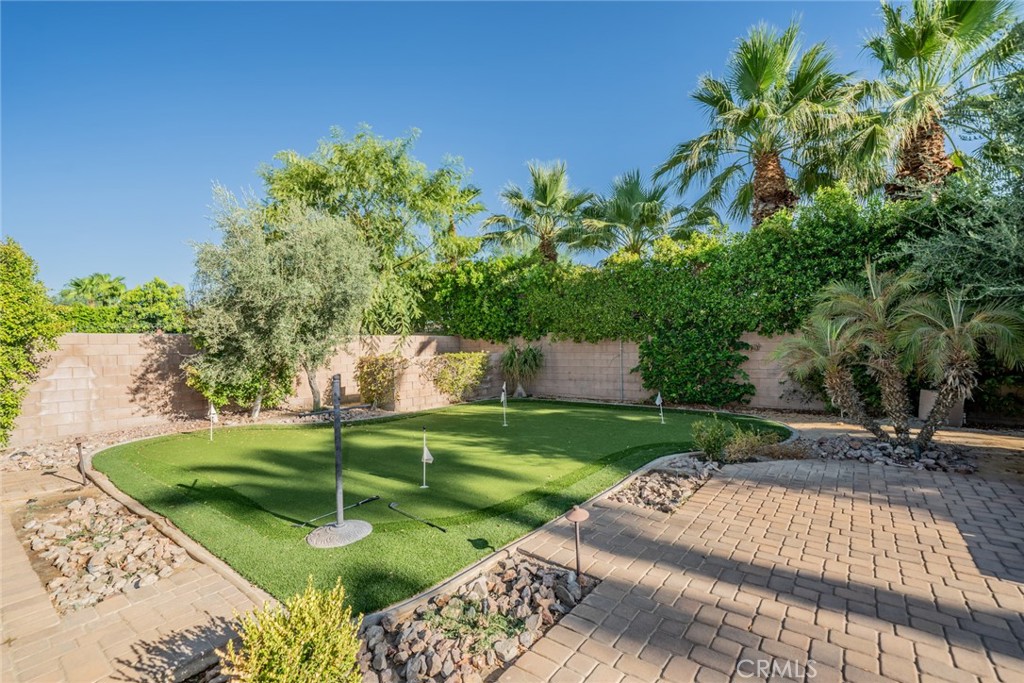 80592 Apricot Lane