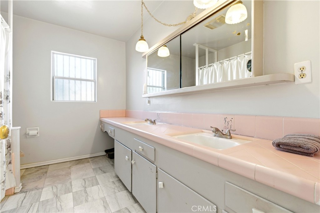 10731 Wright