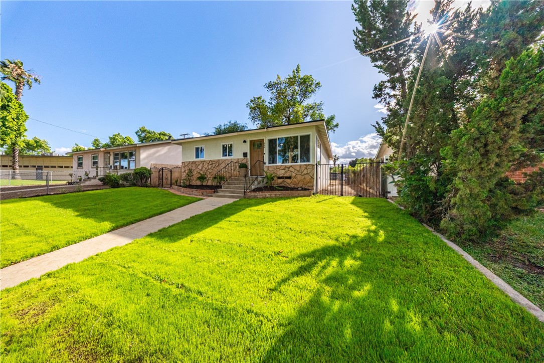 946 Cedar Street