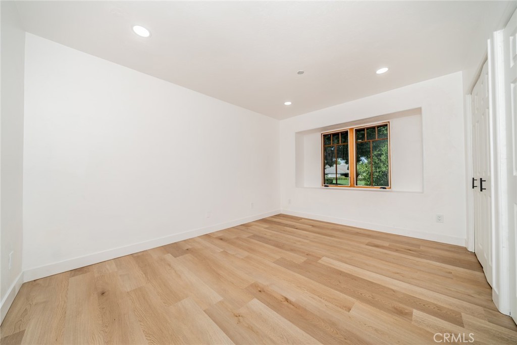 1076 Los Altos Court
