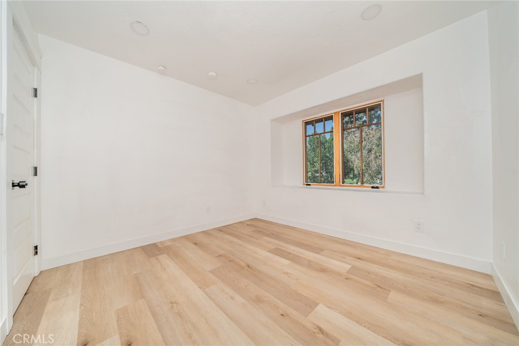 1076 Los Altos Court