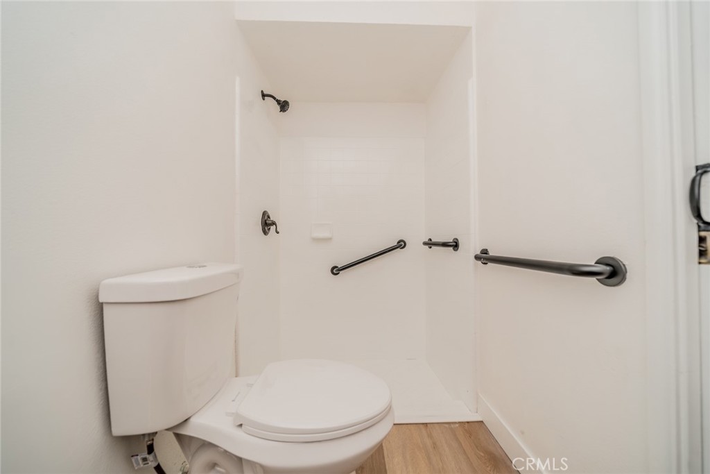 1076 Los Altos Court