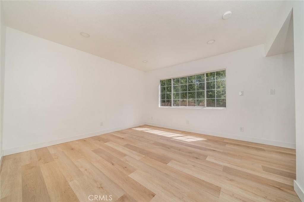 1076 Los Altos Court