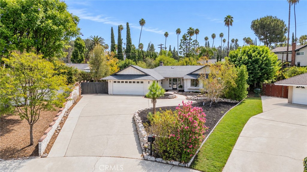 1076 Los Altos Court