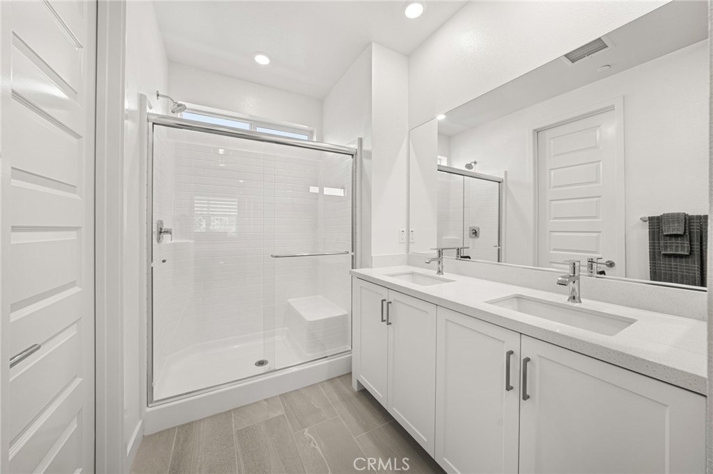 3575 E Indigo Privado
