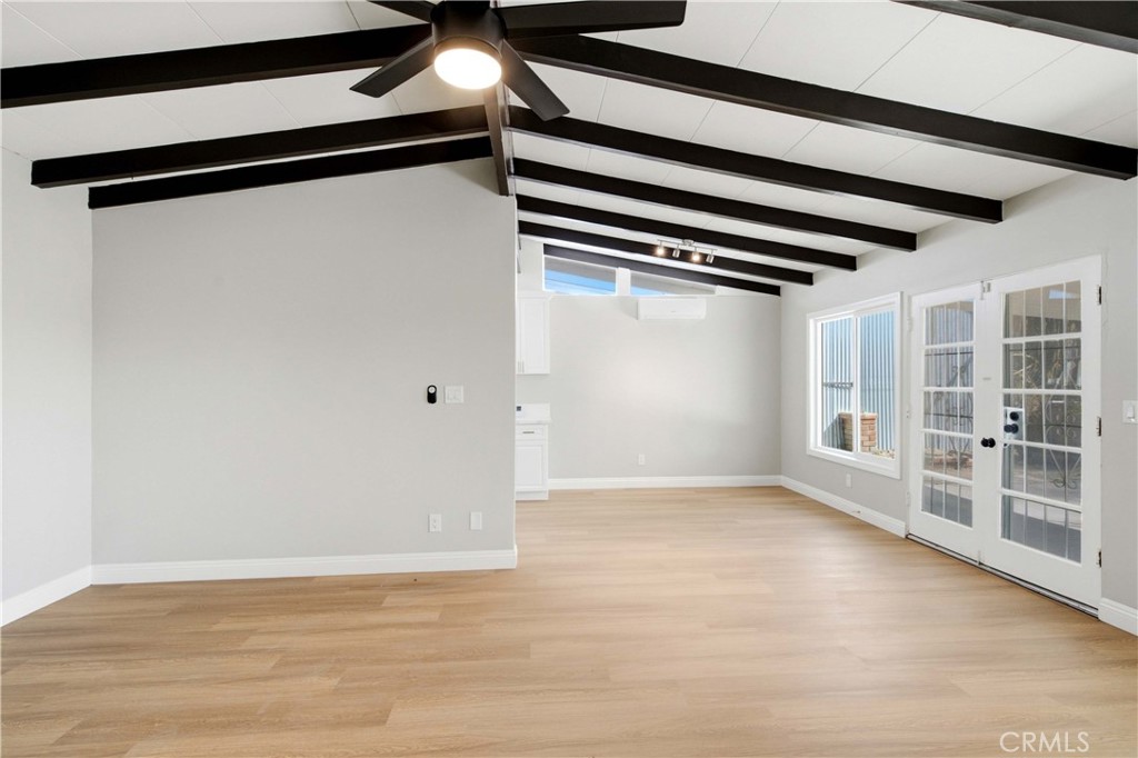 1210 Tejon