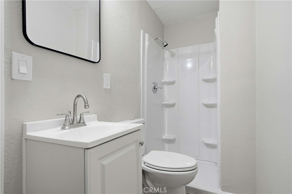 1210 Tejon