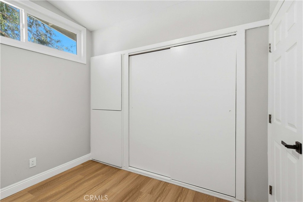 1210 Tejon