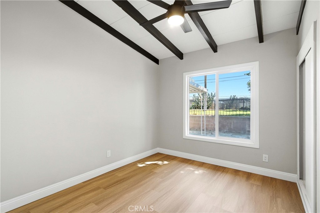 1210 Tejon