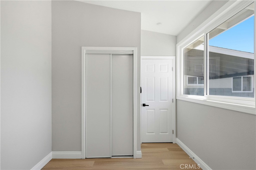1210 Tejon