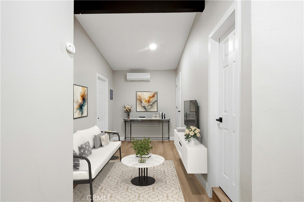1210 Tejon