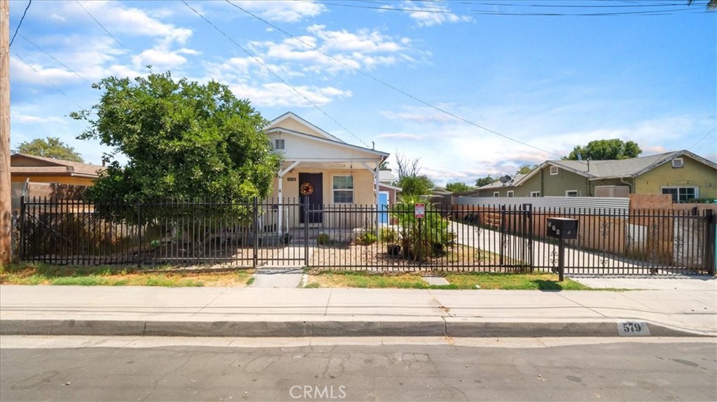 579 Flores Street