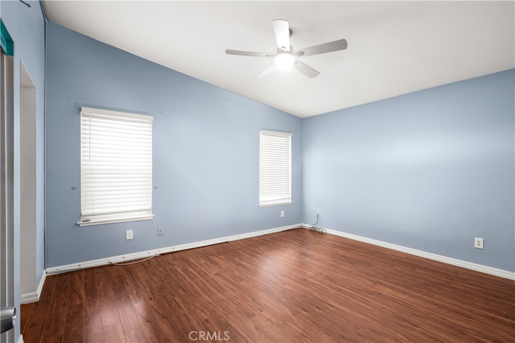 2638 S Sandpiper Avenue