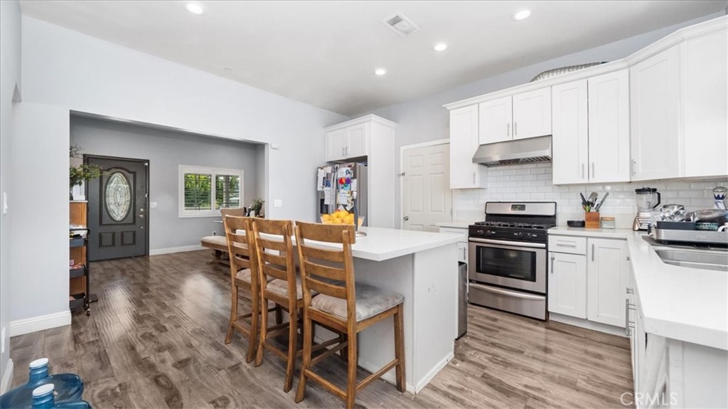 1027 6th Street