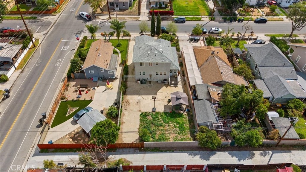 1027 6th Street