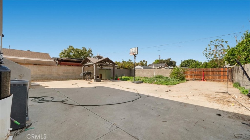 1027 6th Street
