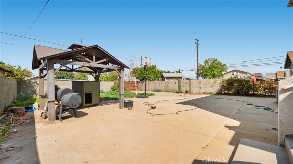 1027 6th Street