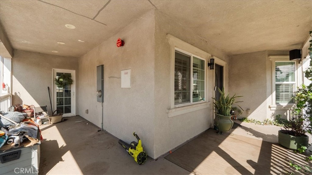 1027 6th Street