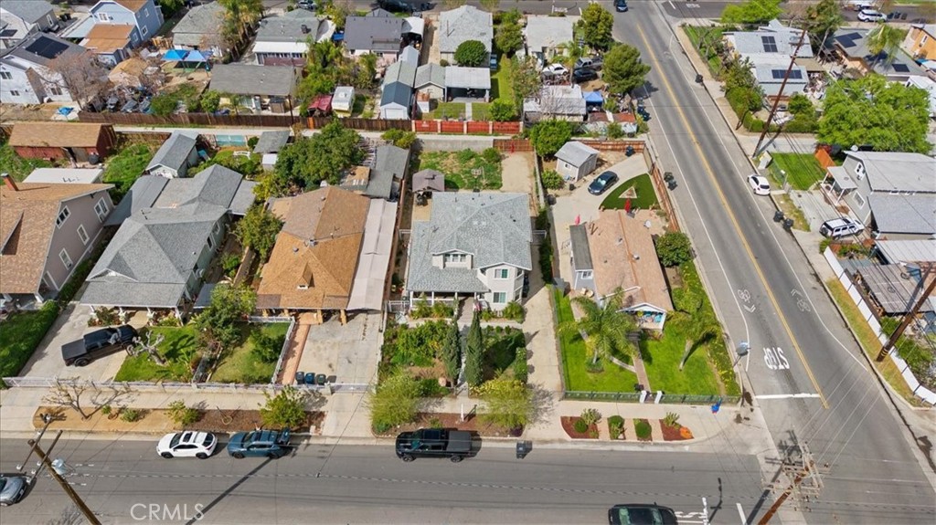 1027 6th Street