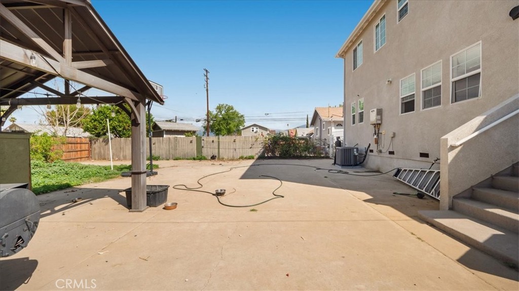 1027 6th Street