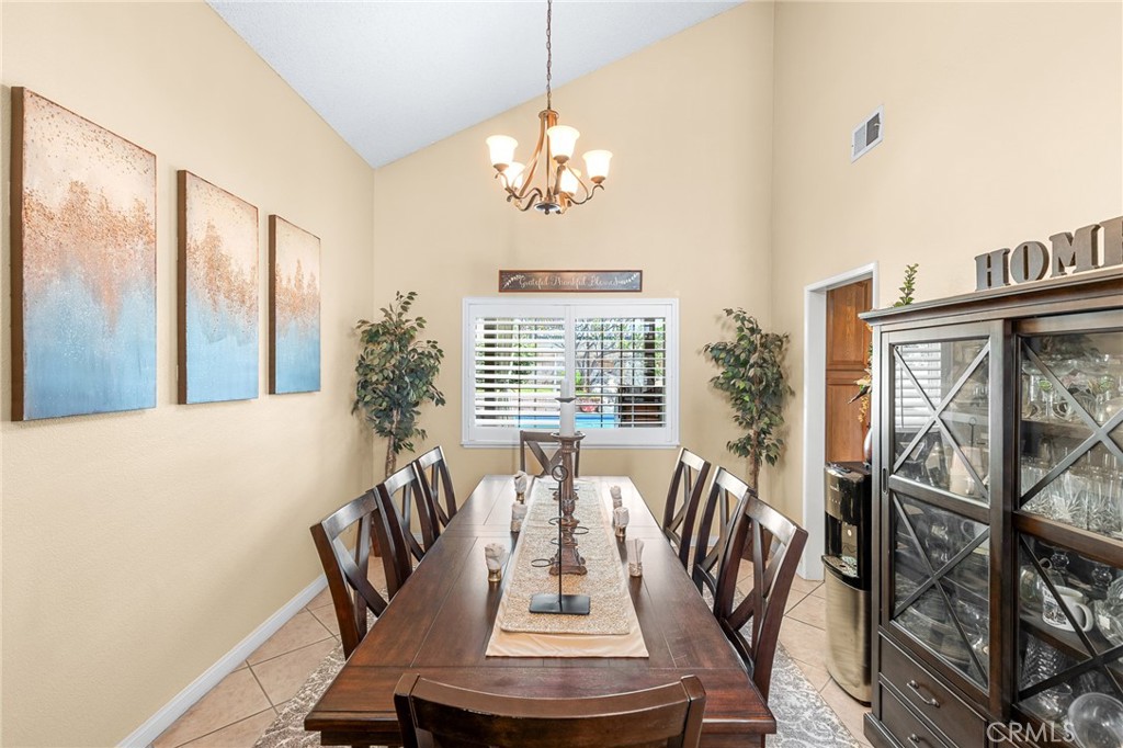 1465 E Tam O Shanter Street