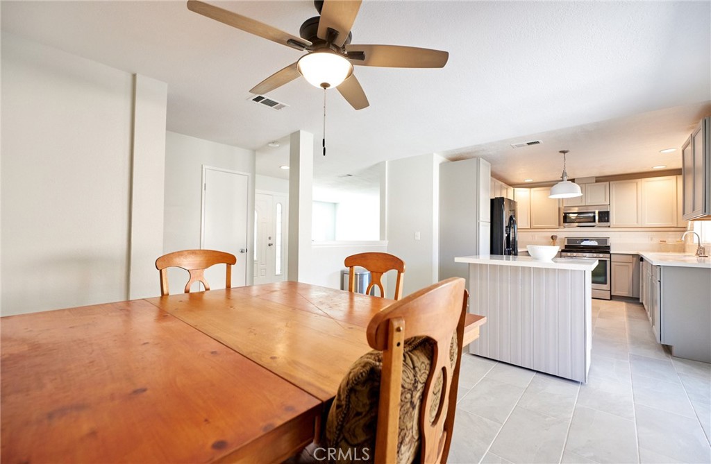 2009 E Saint Andrews Drive