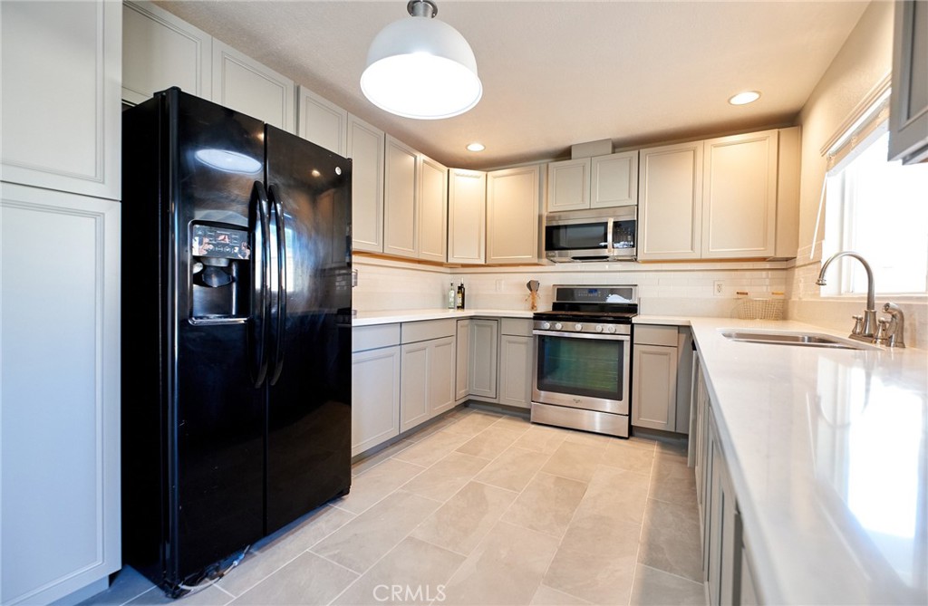 2009 E Saint Andrews Drive