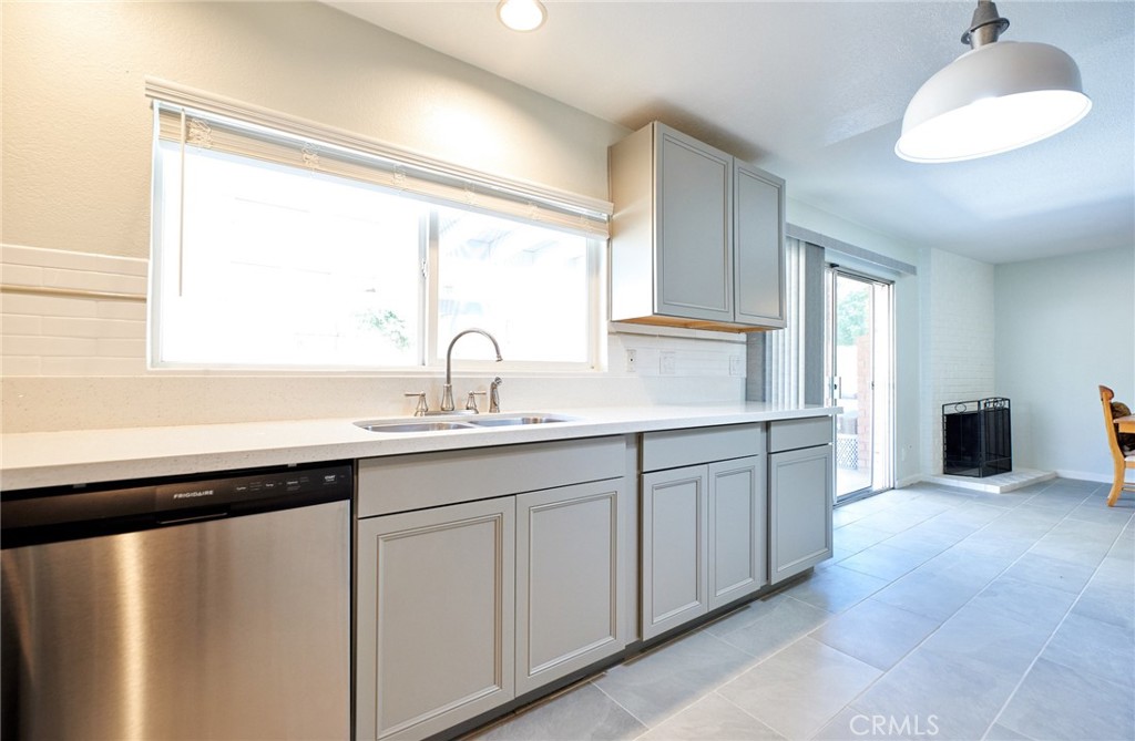 2009 E Saint Andrews Drive