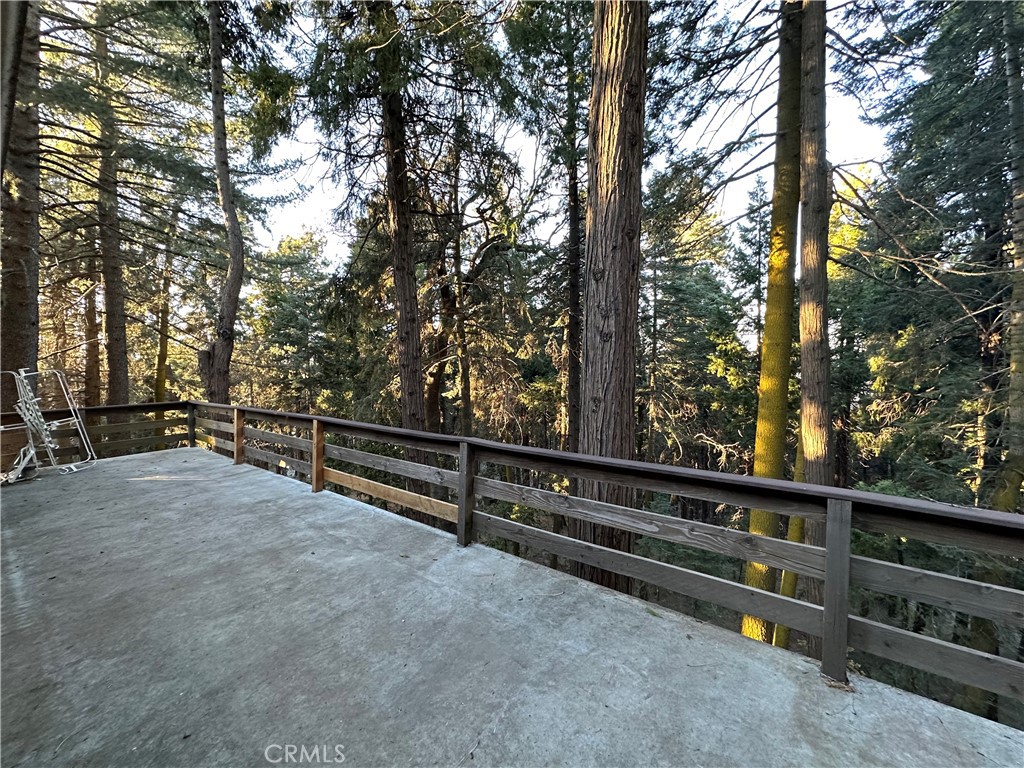 21564 Jobs Peak Road