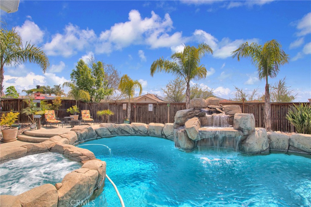 30413 Avenida Caylee