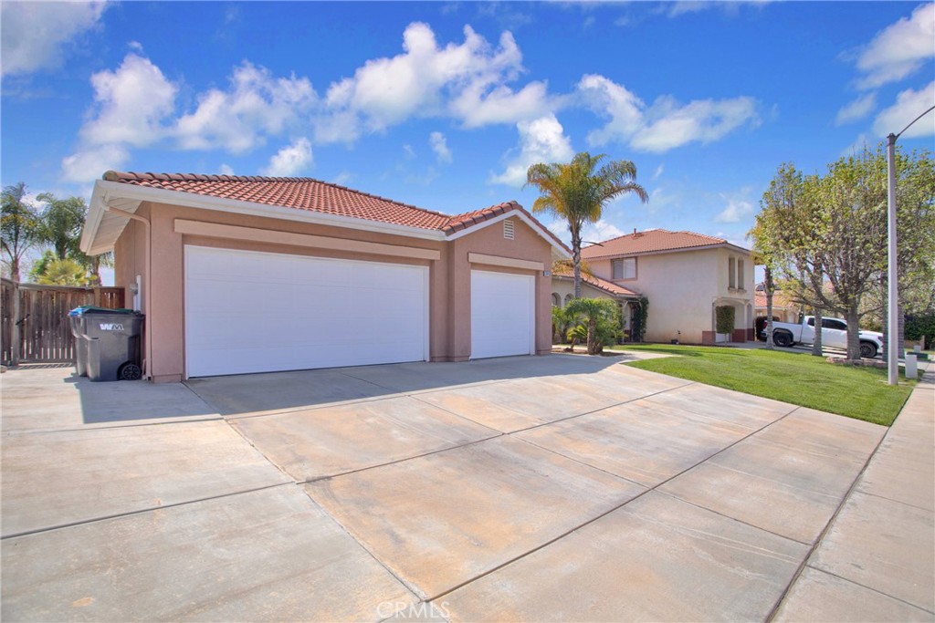 30413 Avenida Caylee
