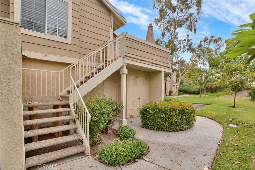 21045 Flower Glen 89