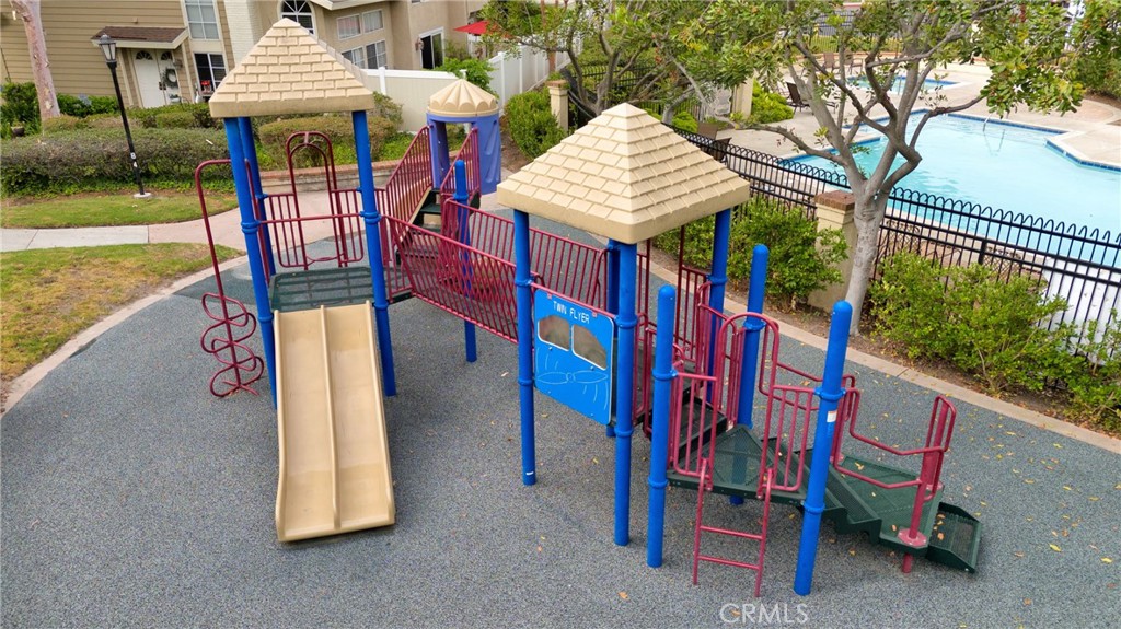 21045 Flower Glen 89