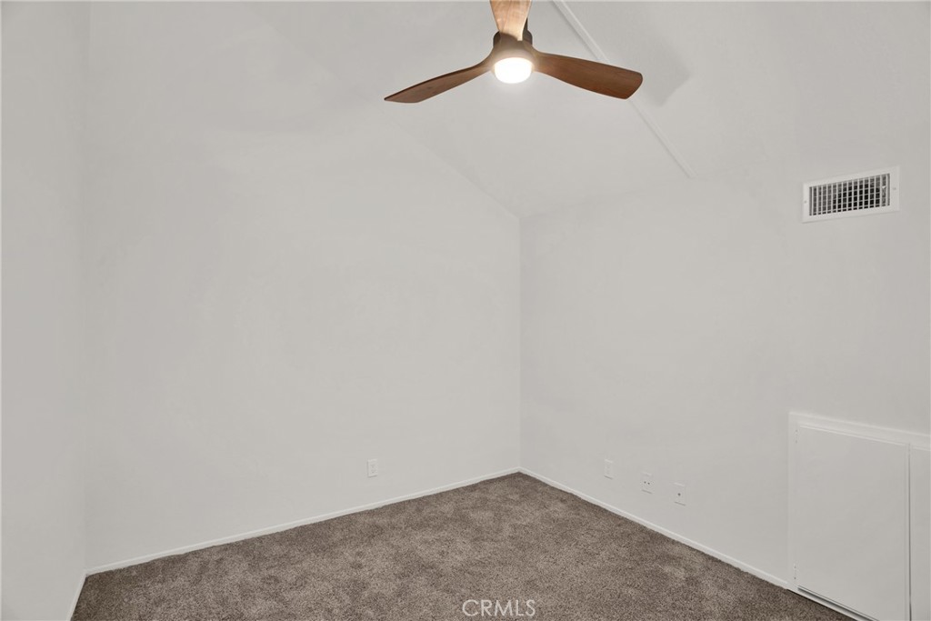 21045 Flower Glen 89