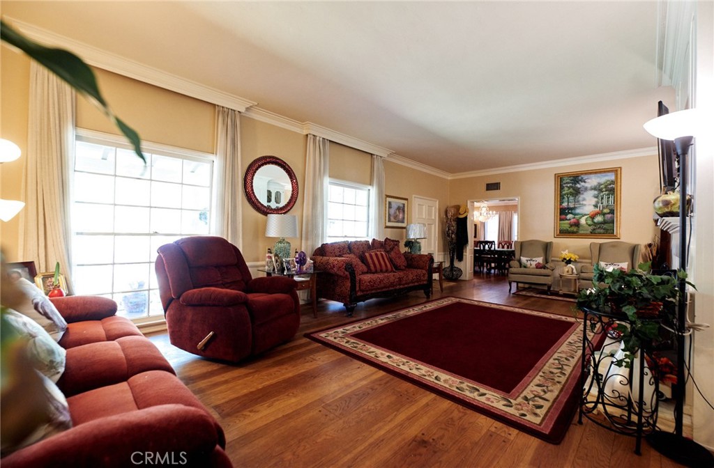 3137 Valencia Avenue