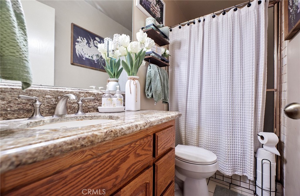 3137 Valencia Avenue