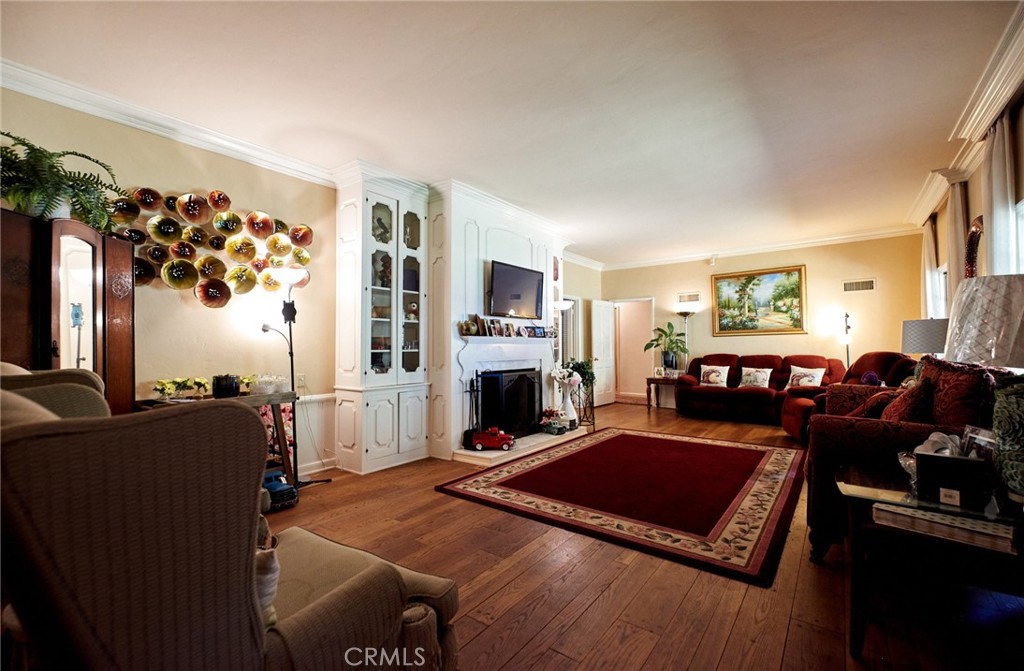 3137 Valencia Avenue