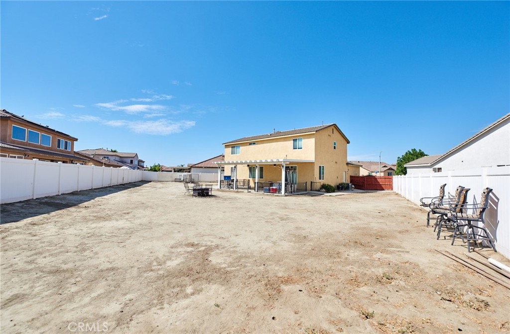 255 Starling Way