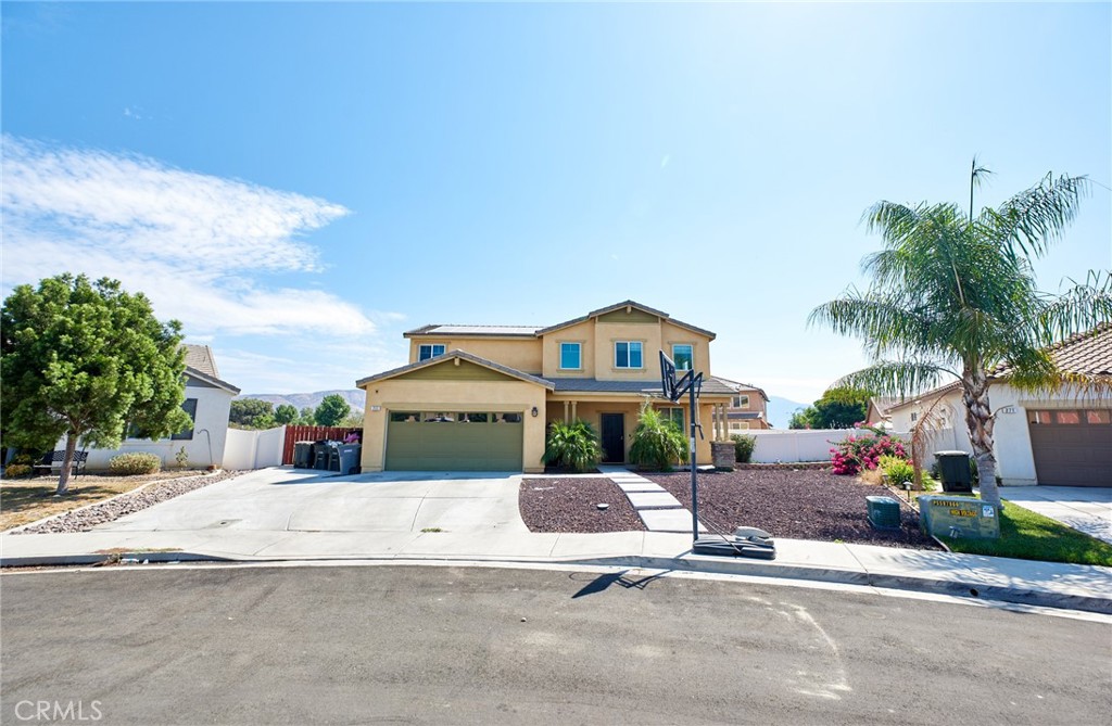 255 Starling Way
