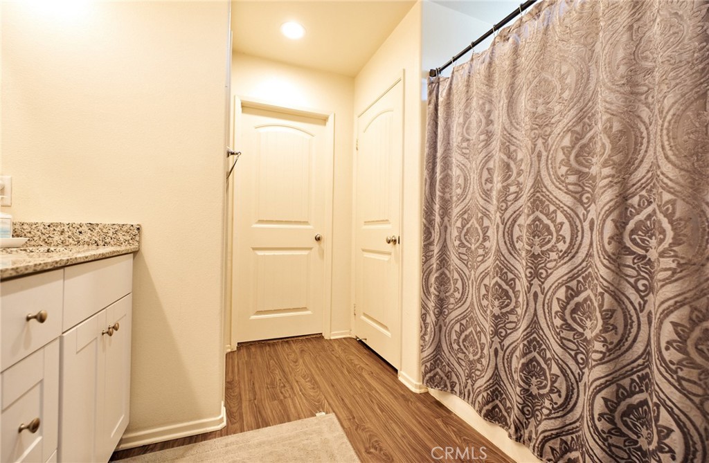 255 Starling Way