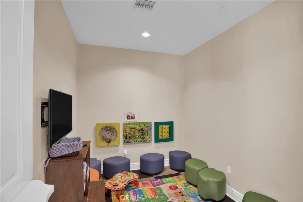 3178 E Perennial Drive