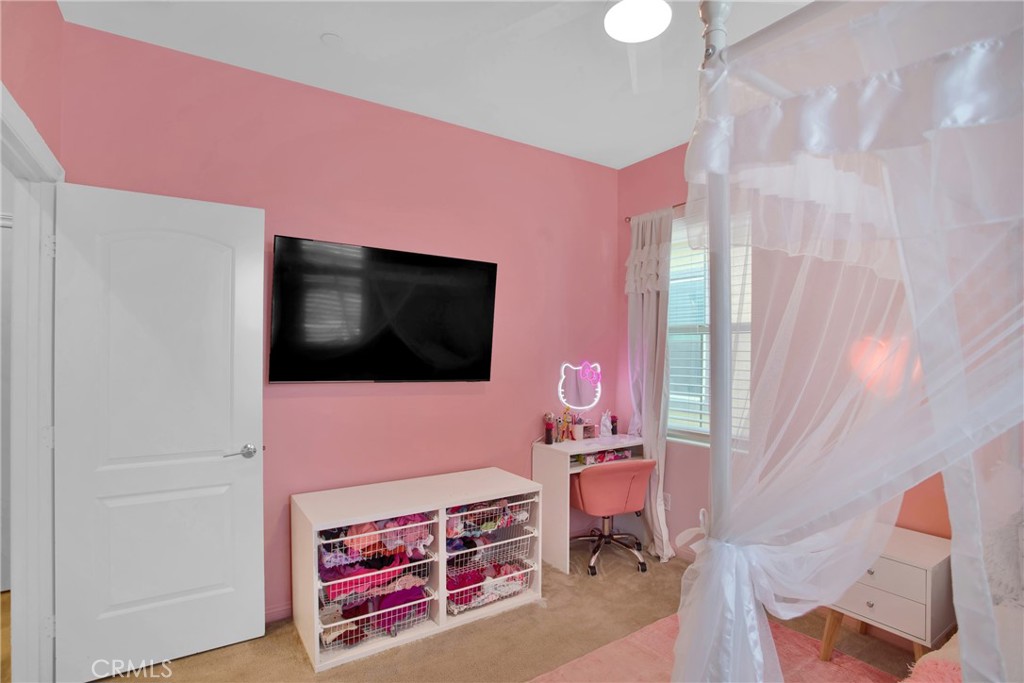 3178 E Perennial Drive