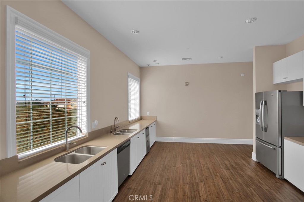 3178 E Perennial Drive