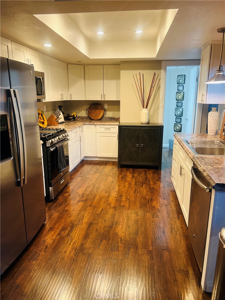 158 W Walnut Avenue A