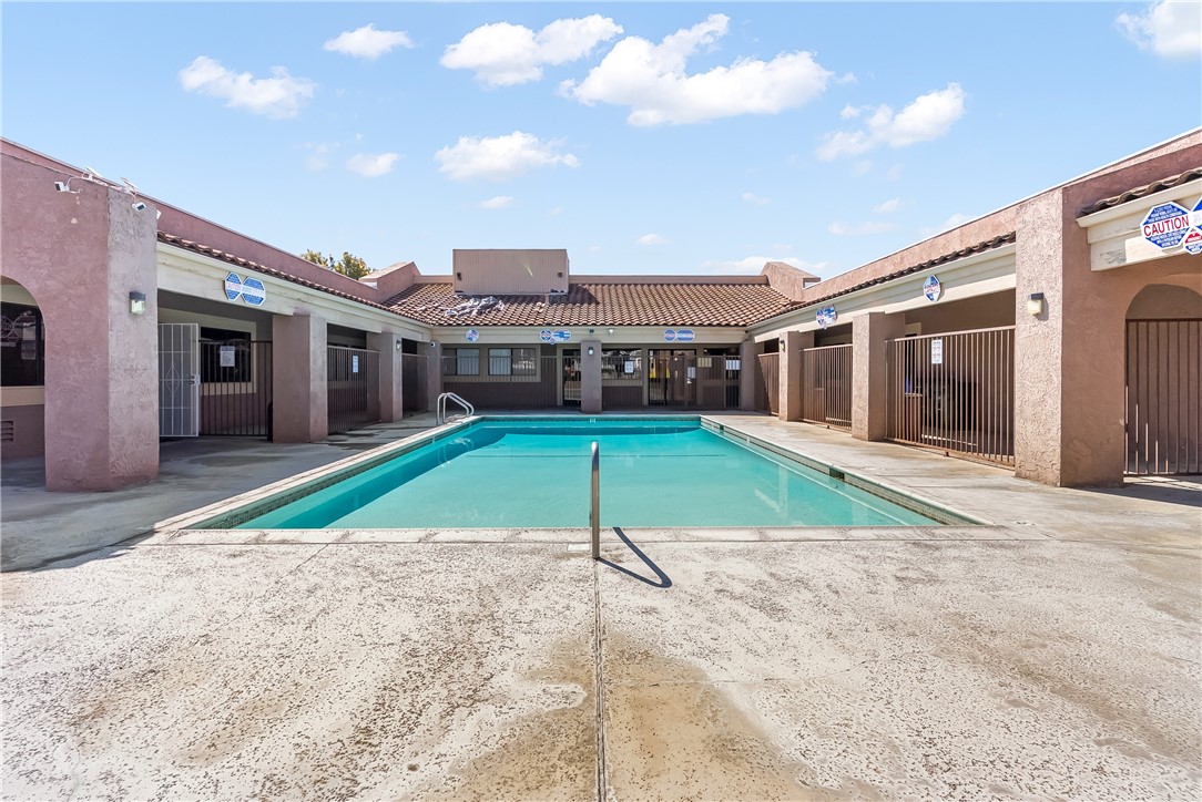 929 E Foothill Boulevard 155