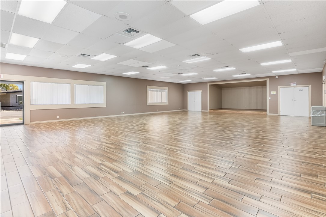 929 E Foothill Boulevard 155