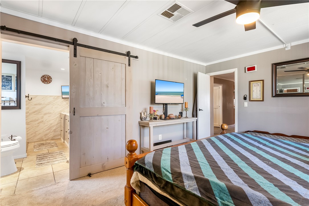 929 E Foothill Boulevard 155