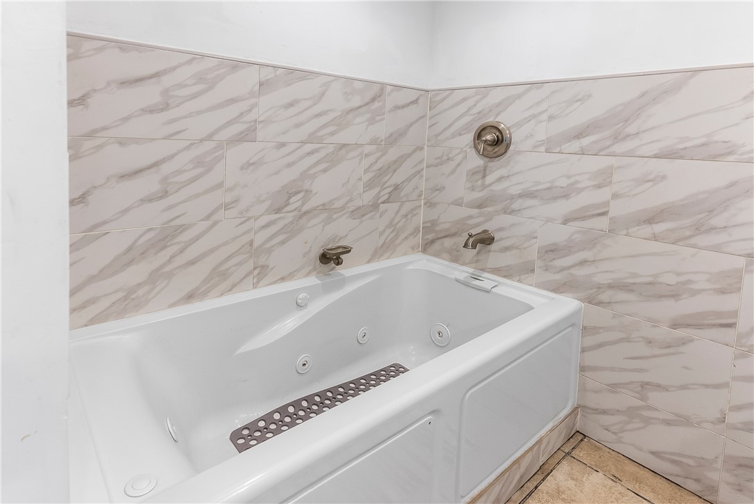 929 E Foothill Boulevard 155