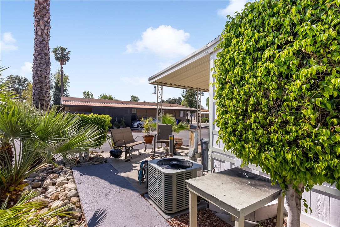 929 E Foothill Boulevard 155